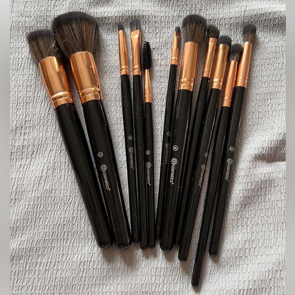 BH cosmetics makeup brushes